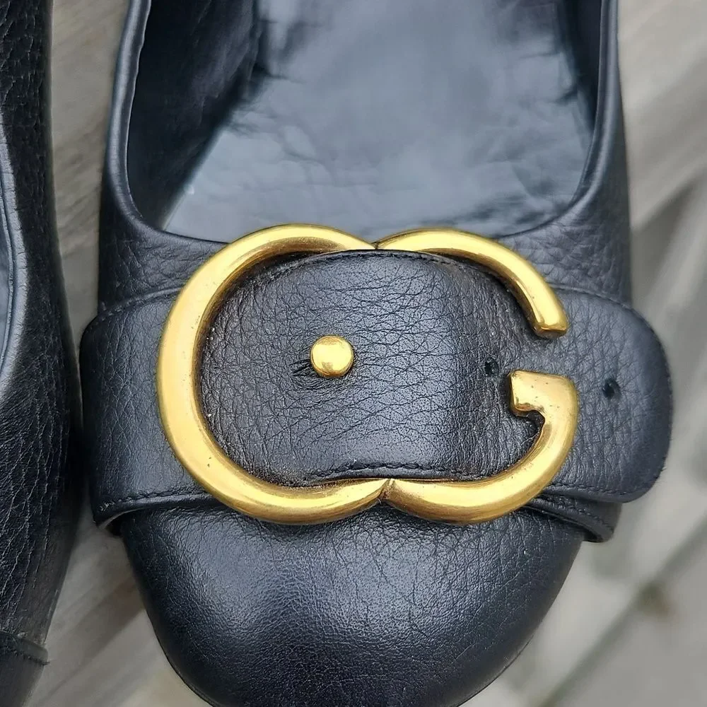 Gucci Black Leather Pumps with Gold GG Logo Buckle Size 37 - Picture 3 of 13